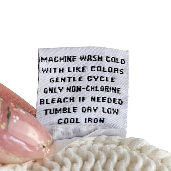 525 America White Knit Long Sleeve Sweater With Pink Love Sz M - Picture 8 of 8